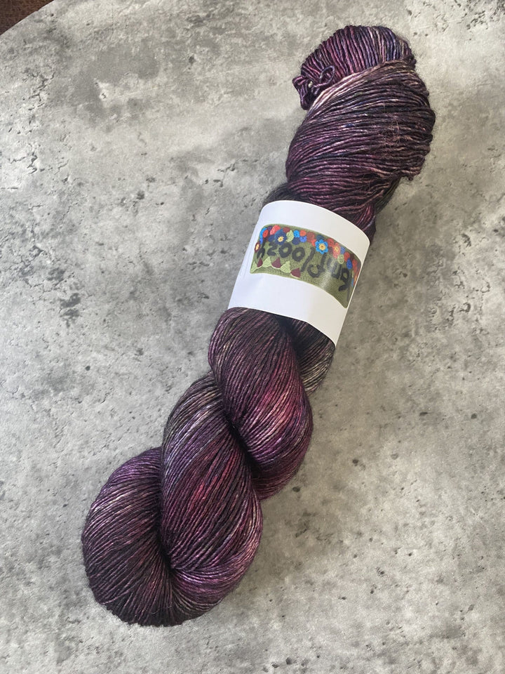 Yarnfloozy Sage Merino Silk // 4ply