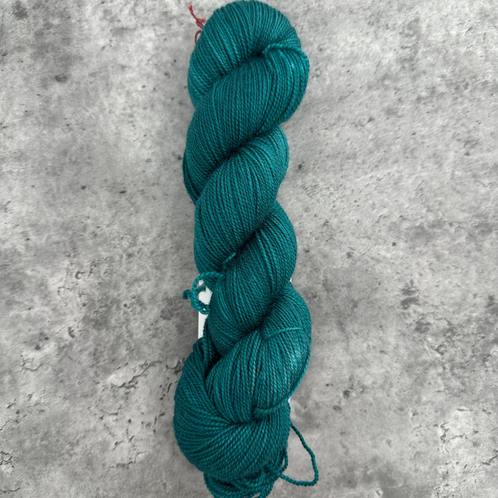 KiwiYarn-A High Twist Merino // 4ply