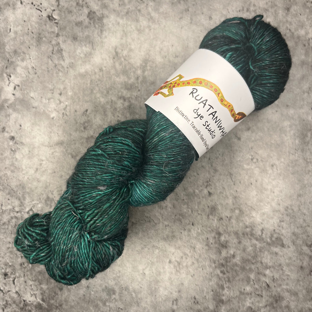 Ruataniwha Dye Studio Merino Linen // 4ply