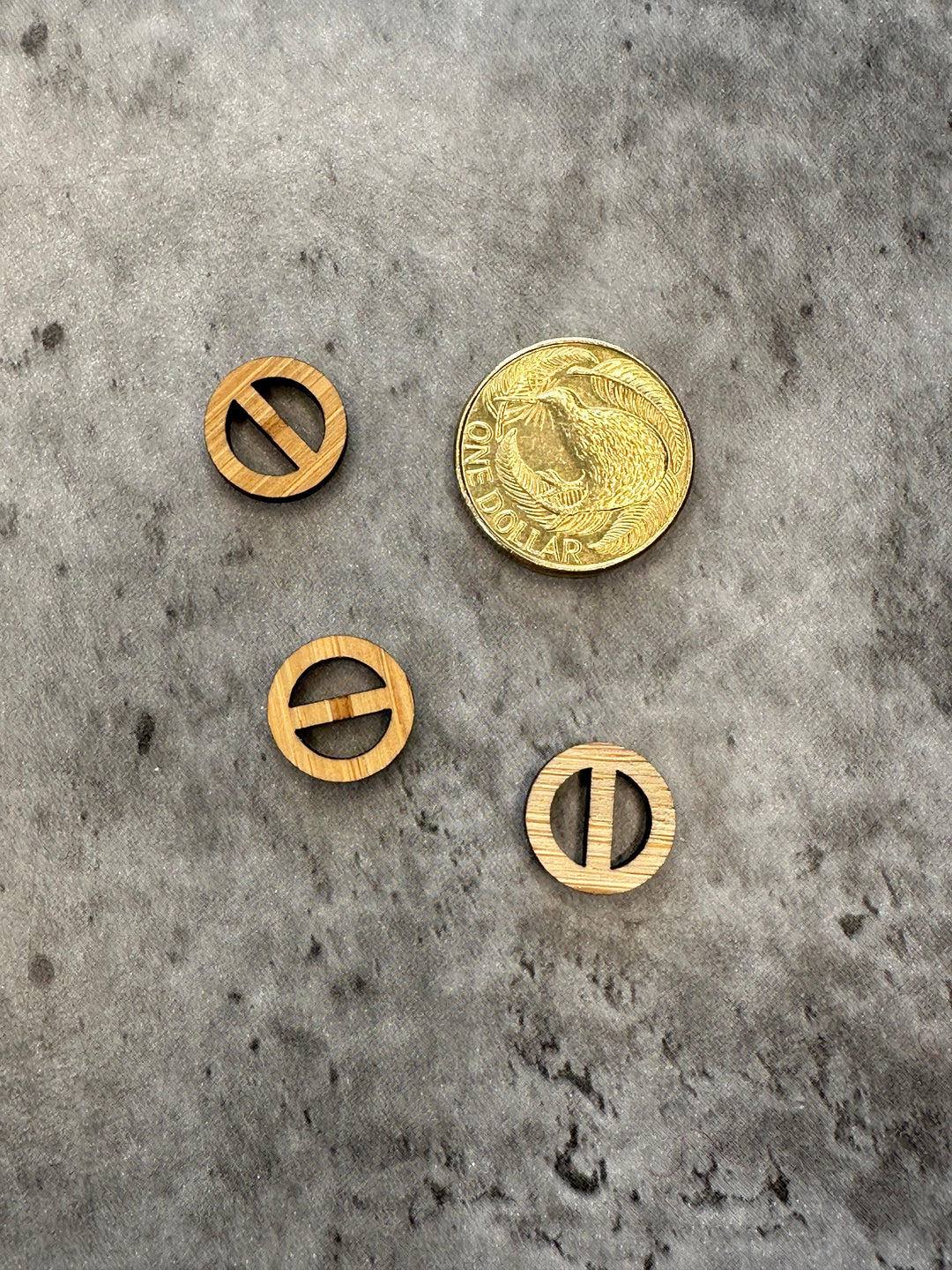 Bamboo Minimalist Button Small - 14mm