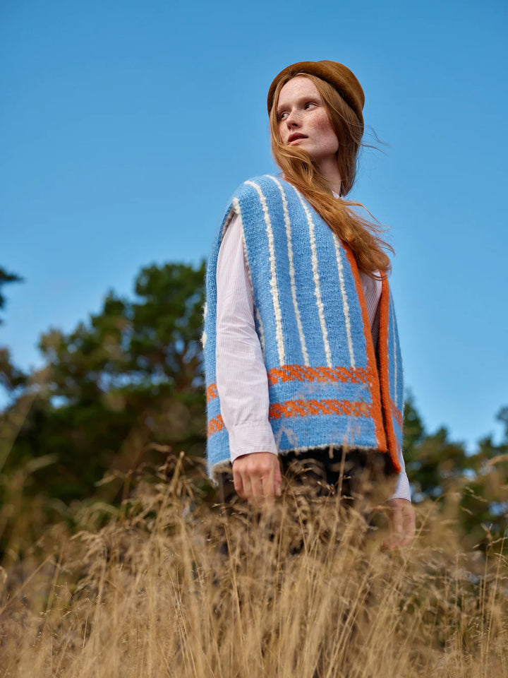 The Art of the Sea: 23 Knitwear Designs Inspired by the Moomins by Laine
