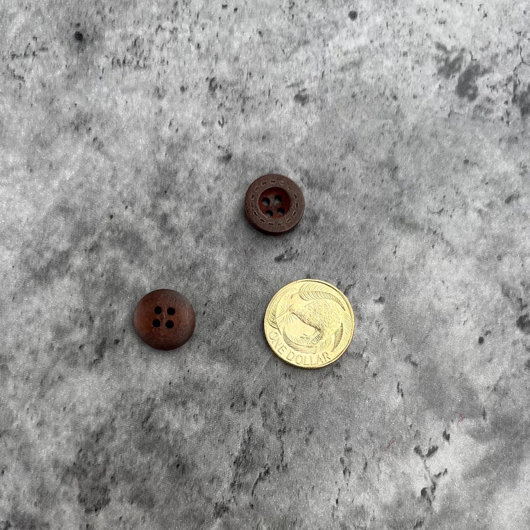 Natty Notions Wooden Button Brown engraved - 15mm