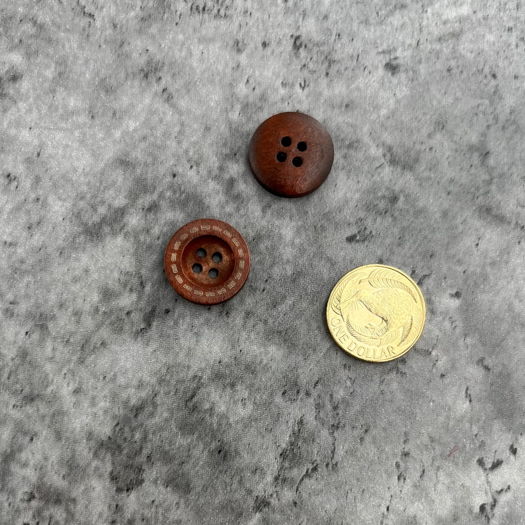 Natty Notions Wooden Button Brown engraved - 20mm