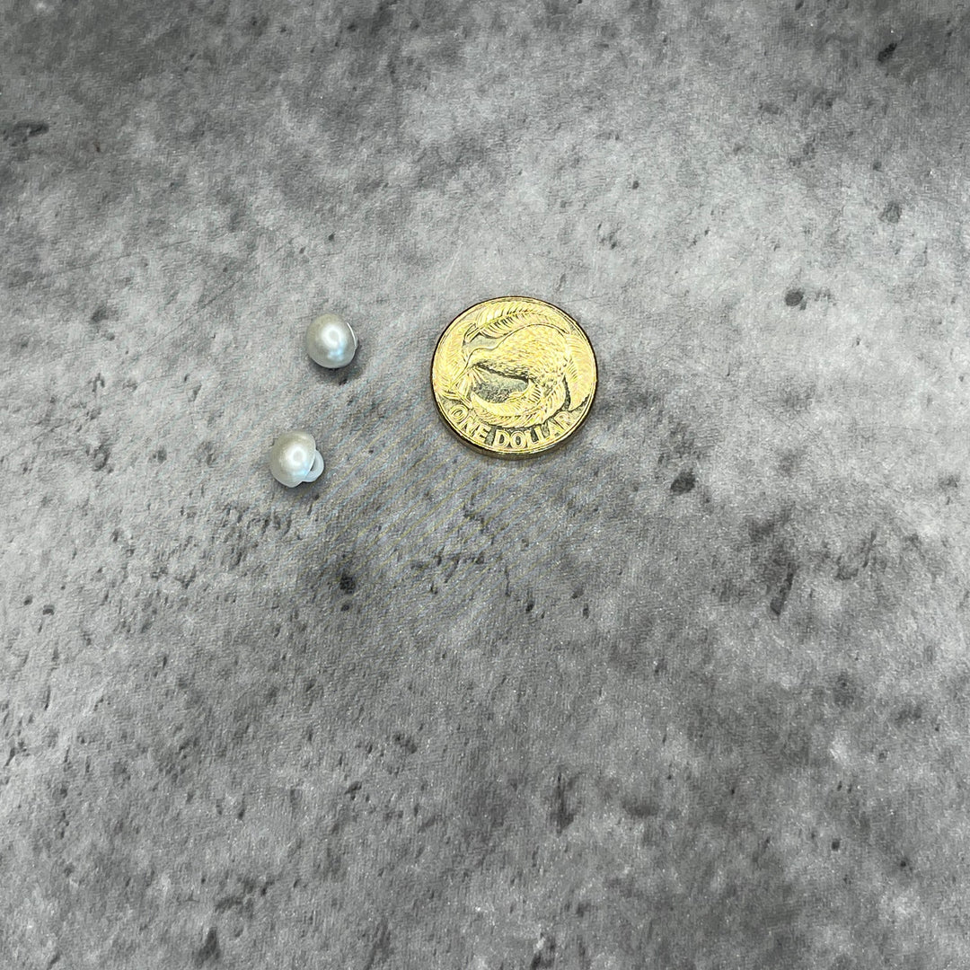 Shell Optic Button Pearl optic Button - 8mm – Loopine Wool Co