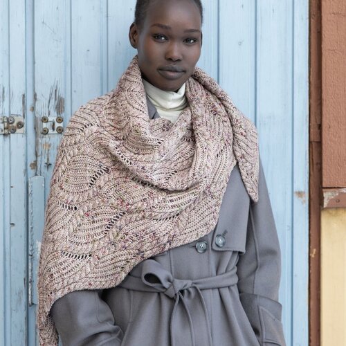 52 Weeks of Shawls // Laine