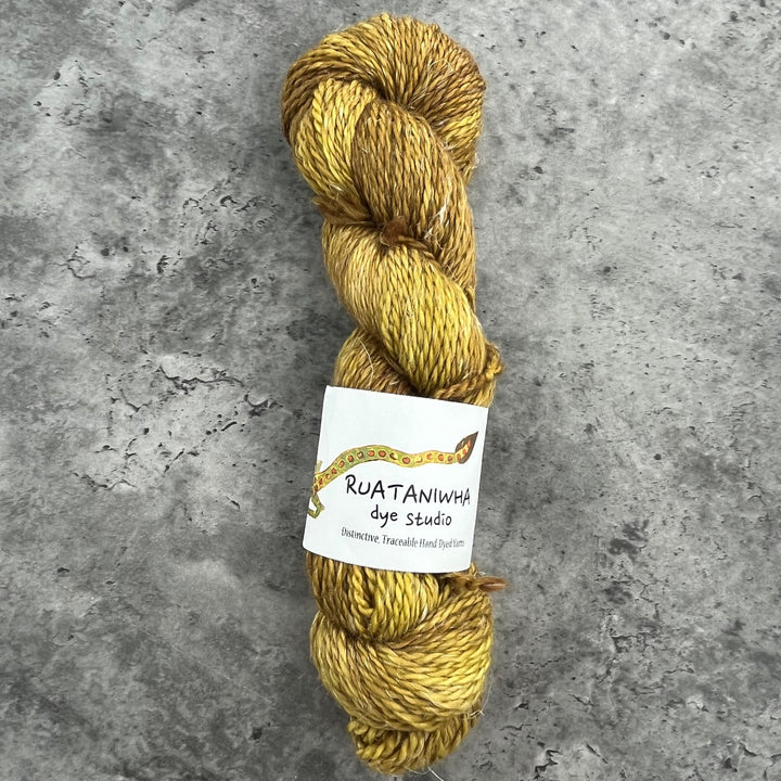 Ruataniwha Dye Studio Merino Linen // 10ply