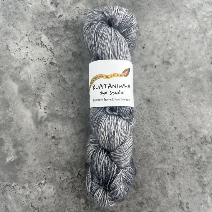 Ruataniwha Dye Studio Merino Linen // 4ply
