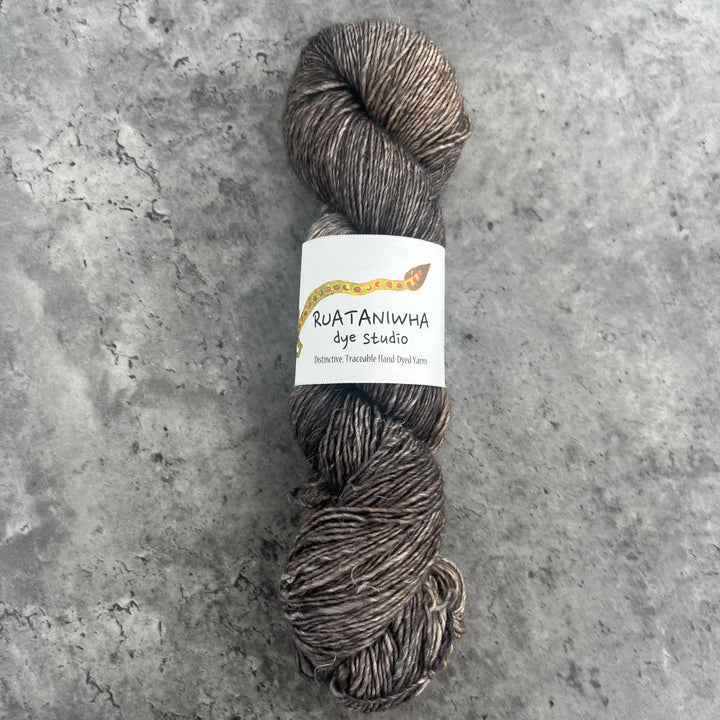 Ruataniwha Dye Studio Merino Linen // 4ply