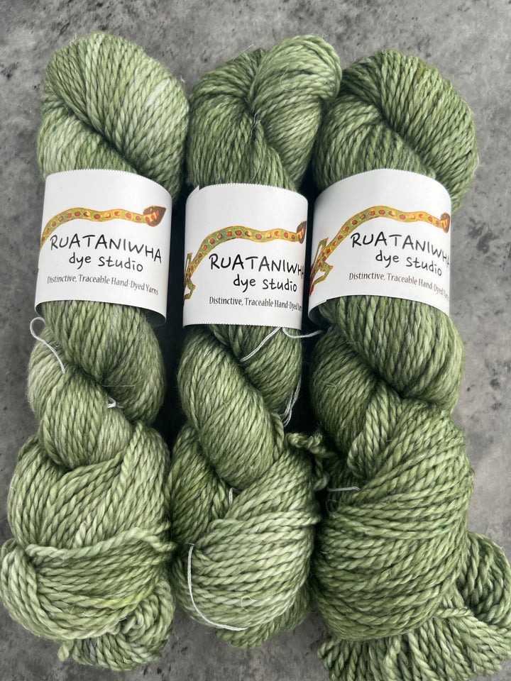 Ruataniwha Dye Studio Merino Linen // 10ply