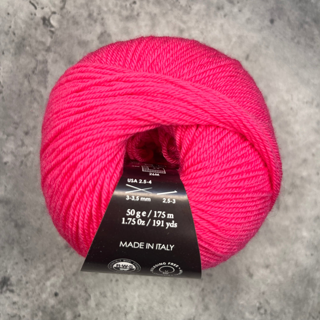 Sesia // Mistral Unshrinkable Merino // 4ply