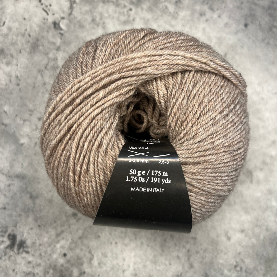 Sesia // Mistral Unshrinkable Merino // 4ply