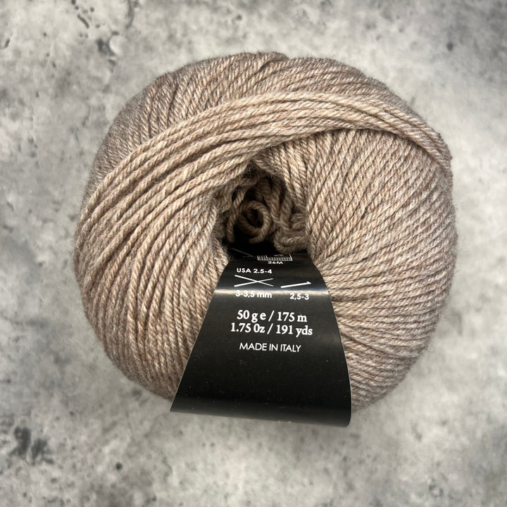 Sesia // Mistral Unshrinkable Merino // 4ply