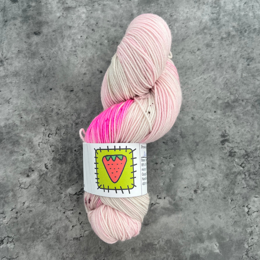 Strawberry Patches Yarns Sock 4ply