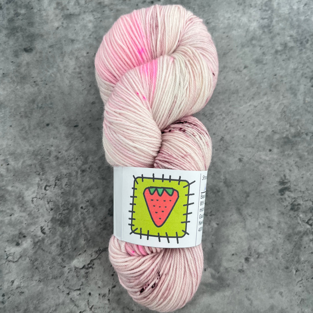 Strawberry Patches Yarns Sock 4ply