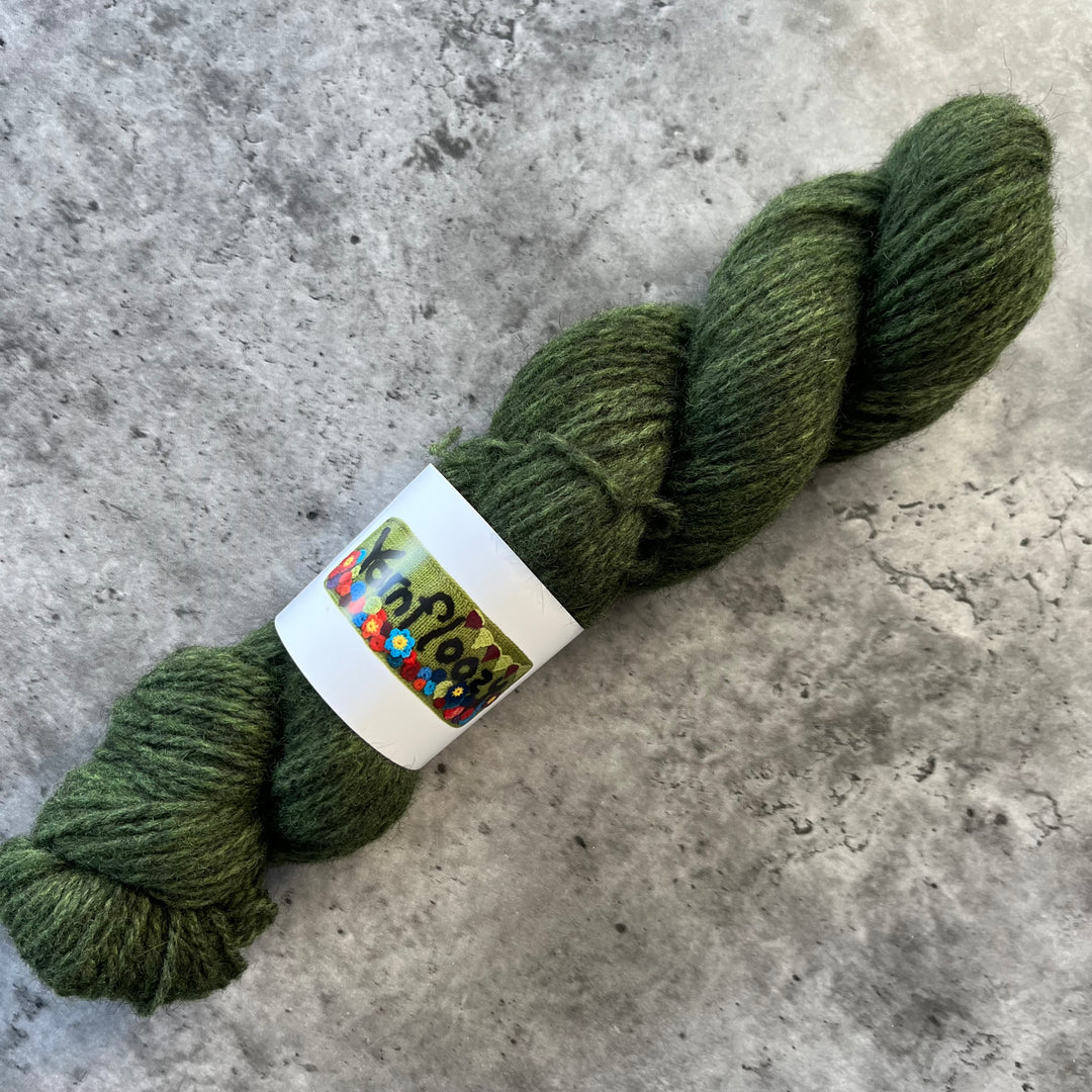 Yarnfloozy Brushtail // 4ply