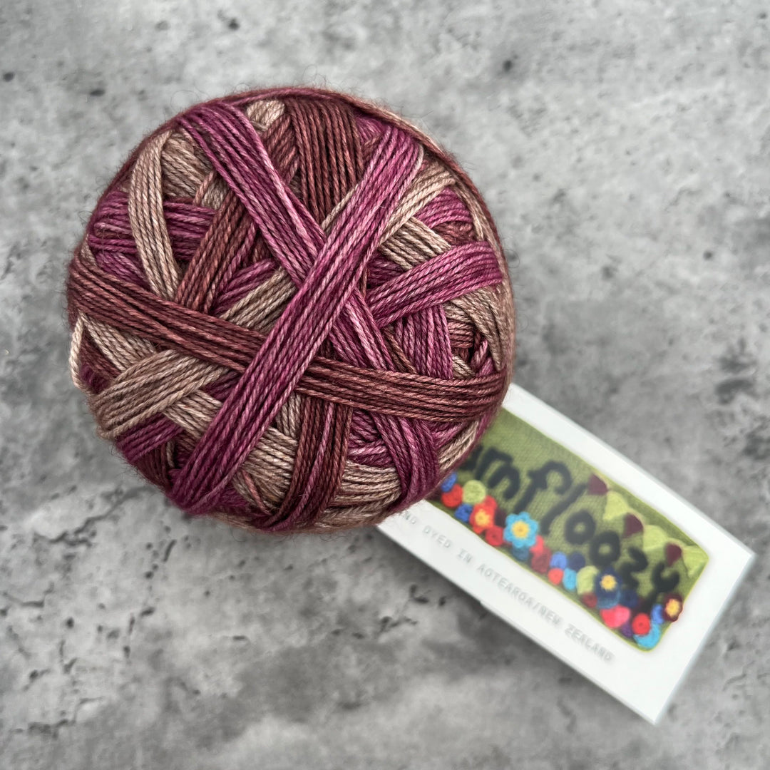 Yarnfloozy Machinist Sock SELF STRIPING 4ply