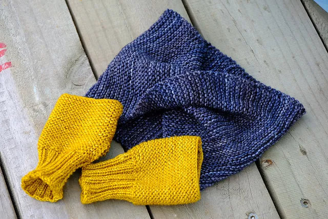 Black Cat Basics: Cowl -Black Cat Knit Co - Printed Pattern