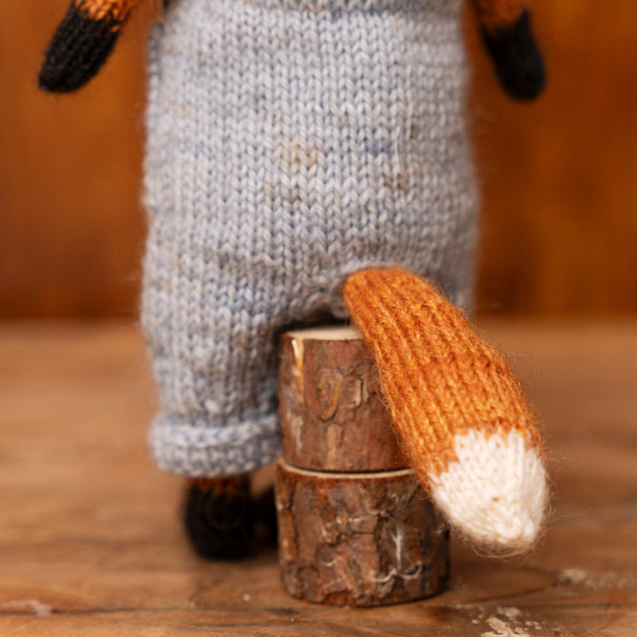 Frankie the Fox Yarn Kit
