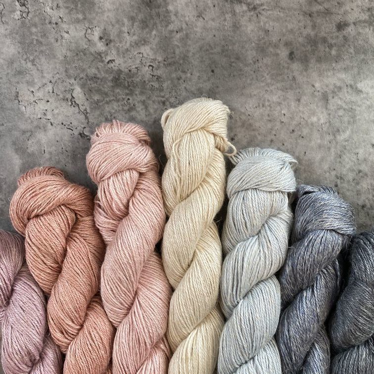 Alpaca Yarns Luxurious Fusion  // 4ply