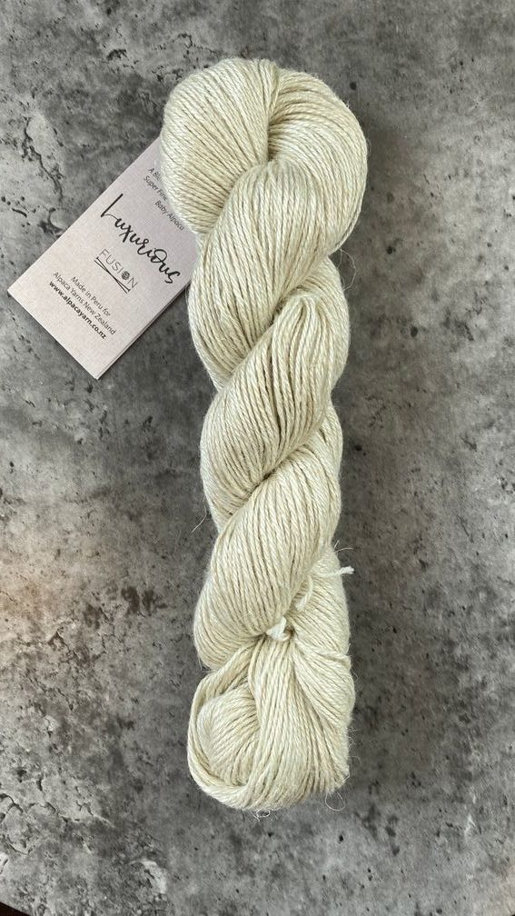 Alpaca Yarns Luxurious Fusion  // 4ply